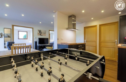 Challes-les-Eaux House | LE GYPAETE - CHALLES LES EAUX