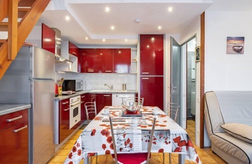 Saint-Cyprien Plage House | Le Hameau du Rivage by Interhome