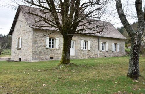 Marcillac-la-Croisille House | Le hameau de Donnedevie