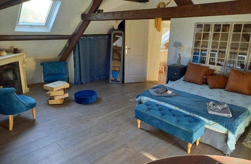 Surville House | Le Hamelinet