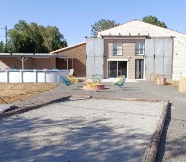 Plaine-D'Argenson House | Le Hangar de Papi