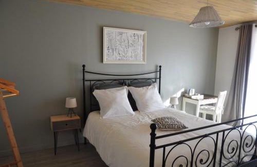 Saint-Jean-d'Angely House | Le Hangar