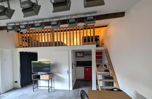 Sathonay-Camp Apartment | Le Happy Studio - SATHONAY-CAMP