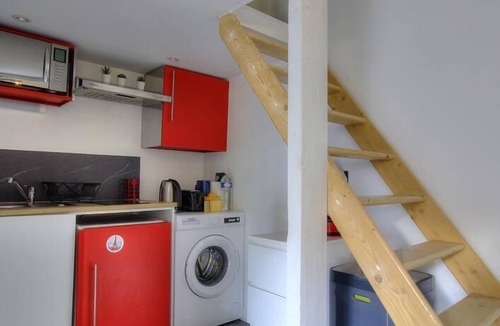 Sathonay-Camp Apartment | Le Happy Studio - SATHONAY-CAMP