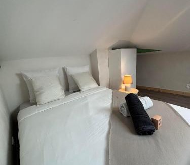 Roanne Apartment | Le Havre de Paix