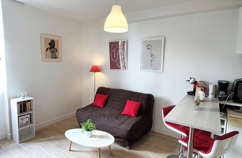 Cancale Apartment | Le Havre du Port - T2, quiet, sleeps 4, near Port
