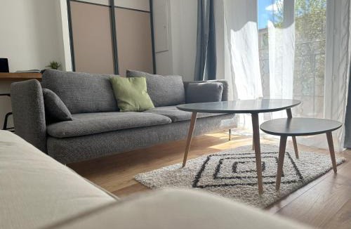 Manosque Apartment | Le Havre Provençal - Parking Inclus