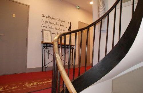 Pays-de-Belves Hotel | Le Home