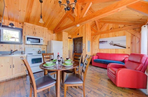 Sayabec Ski Chalet | Le Huard - Lakefront & Private Dock