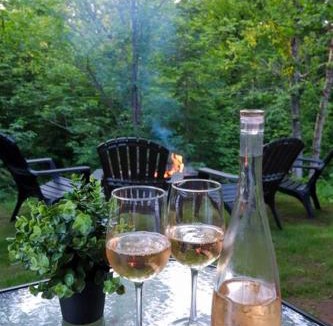 Shannon House | Le Huard - Waterfront Cabin with Spa