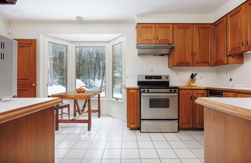 Hudson House | Le Hudson Hideaway | Large Mid Century Bungalow with Ultimate Privacy on 1 Acre