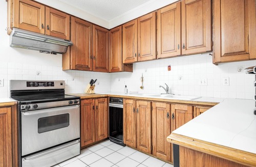 Hudson House | Le Hudson Hideaway | Large Mid Century Bungalow with Ultimate Privacy on 1 Acre