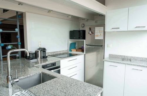 Capitole Apartment | Le Jacobin - Terrace Apartment in Central Toulouse w/AC & Rooftop