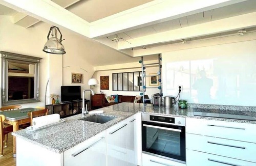 Capitole Apartment | Le Jacobin - Terrace Apartment in Central Toulouse w/AC & Rooftop