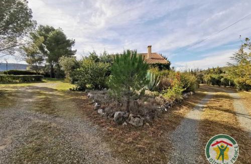 Prades-sur-Vernazobre House | Le janabel