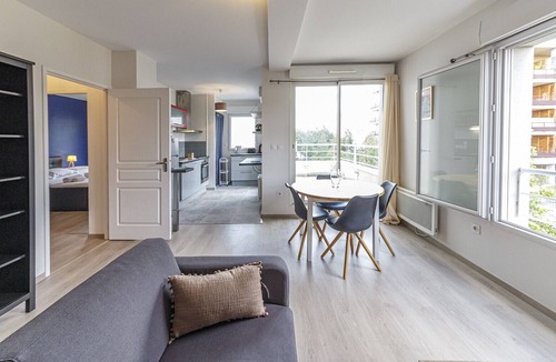 Les Hauts de Saint-Aubin Apartment | Le Jane Addams - T2 calme avec balcon
