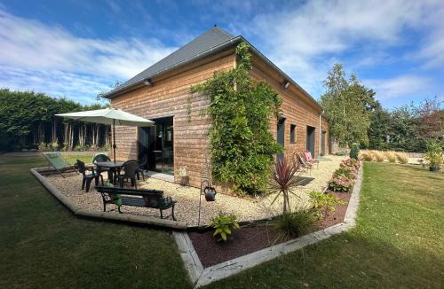 La Riviere-Saint-Sauveur House | Le jardin de Lokijoy