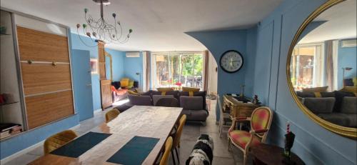 Montbazin Bed & Breakfast | Le jardin bernard PERRIER