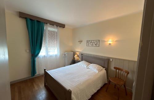 Yevres-le-Petit House | le Jardin d'Odette