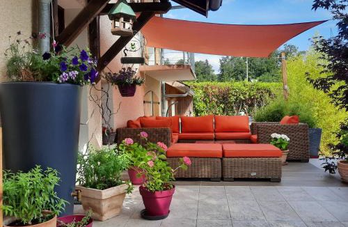 Villy-le-Bouveret Bed & Breakfast | Le jardin de Moun