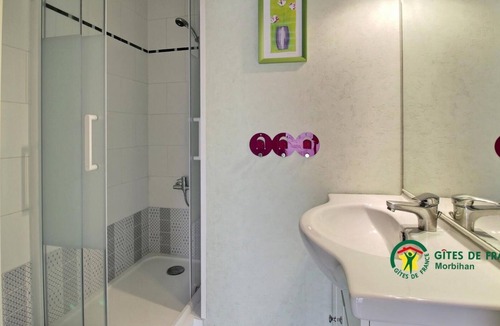 Plougoumelen House | Le Jardin des Agapanthes