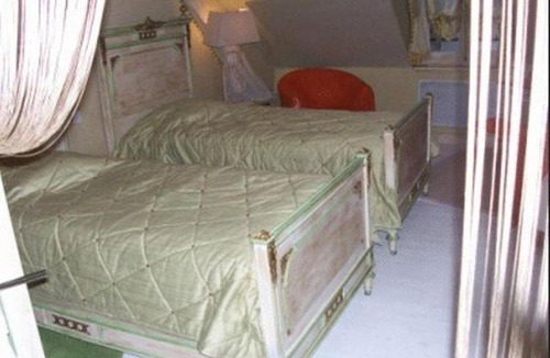 Chateau-Thierry House | Le Jardin des Fables