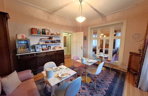 Saverne House | Le Jardin des Roses