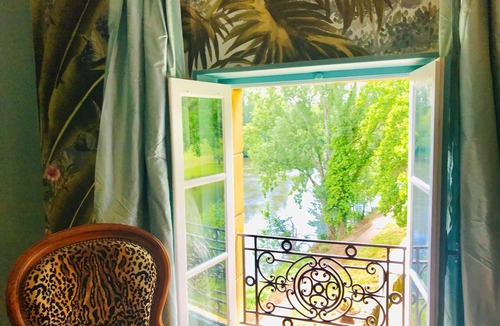 Mouleydier Apartment | Le Jardin Perché: Suite for Two