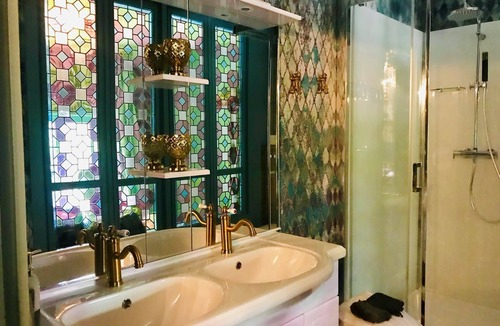 Mouleydier Apartment | Le Jardin Perché: Suite for Two