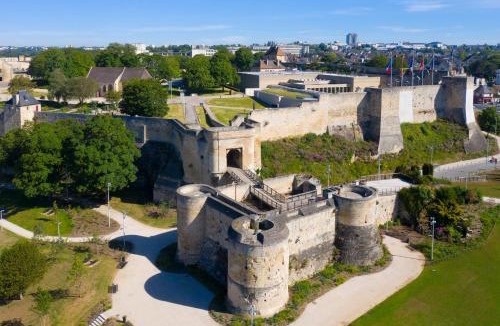 Quartier du chateau Apartment | Le Jardin - Pl St Sauveur - Hypercentre