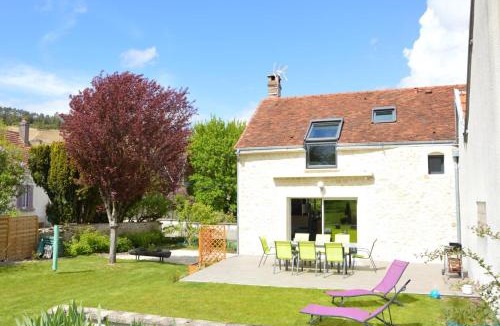 Balnot-sur-Laignes House | Le jardin sainte anne