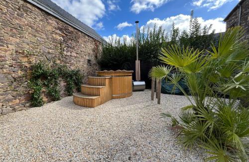 Loheac House | Le Jardin Secret