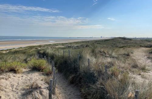 Bleriot-Plage Apartment | Le jardin secret