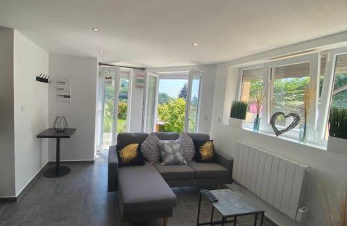 Vancia - Crepieux Apartment | Le jardin suspendu