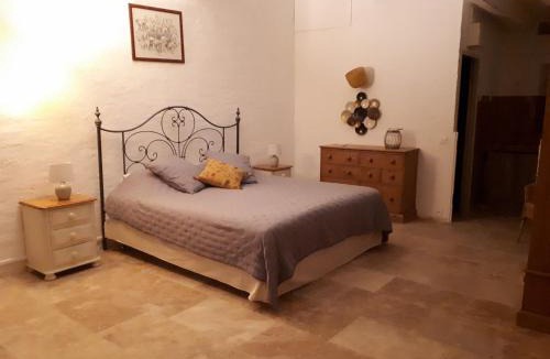 Villeneuve Bed & Breakfast | Le Jas des Cannebieres