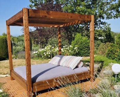 Villeneuve Bed & Breakfast | Le Jas des Cannebieres