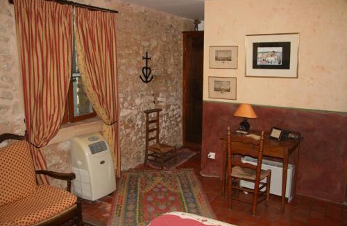 Pierrerue Bed & Breakfast | Le Jas des Nevières