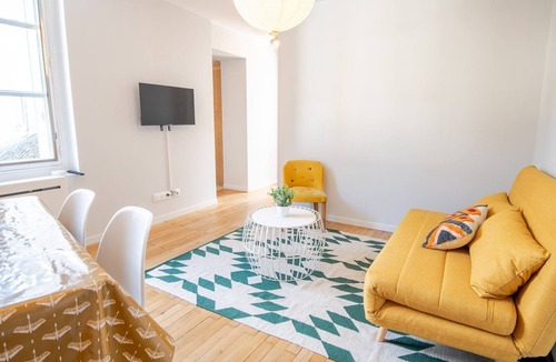 Amboise Apartment | Le Jaune - Appartement lumineux centre Amboise