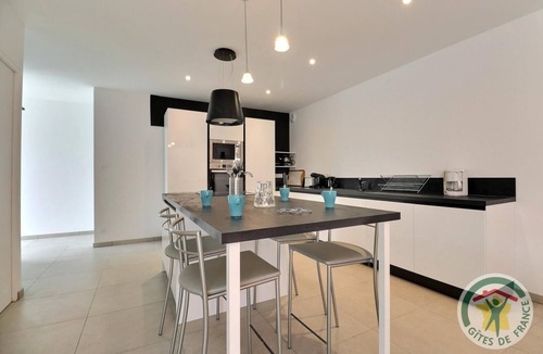 Parce House | Le Jaunouse - Parce - Gîte