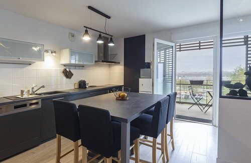 Les Hauts de Saint-Aubin Apartment | Le Jean Moulin - Appartement à 2 pas du tramway