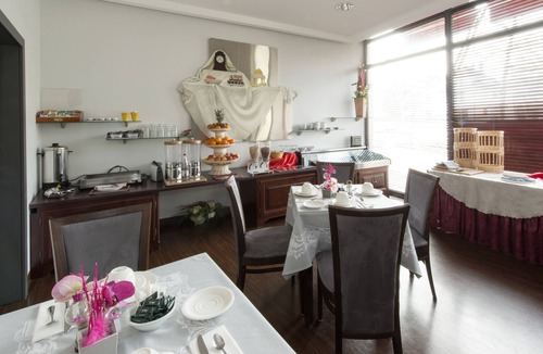 Orangerie House | Le Jean-Sebastien Bach