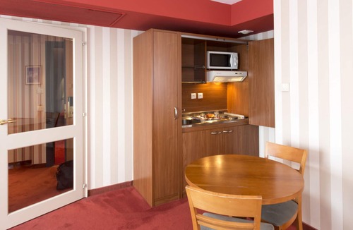 Orangerie House | Le Jean-Sebastien Bach