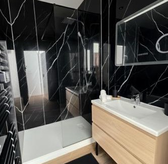 La Celle-sous-Gouzon Apartment | Le Joyau du lac