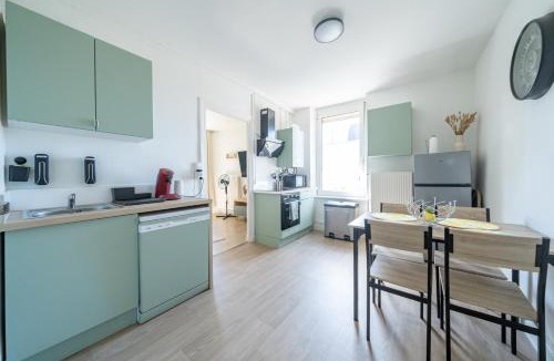 Homecourt Apartment | Le Julie -Spacieux - 5 pers' - 3 beds - Gare 500m