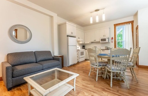 Quebec Apartment | Le Juliette | Exceptional site | BBQ & Office |