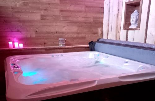 La Chapelle-devant-Bruyeres Ski Chalet | Le Kota Montagne