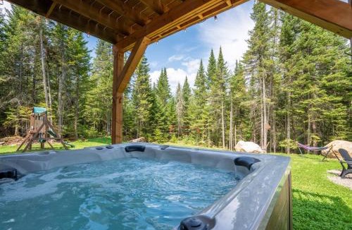 Lac-Swell House | Le Kouzy - Spa, Foosball, Pool table, Game Room