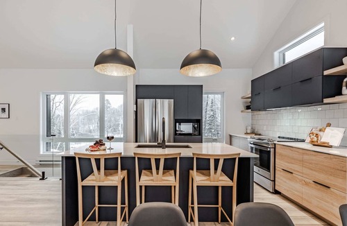 Pine Hill Ski Chalet | Le Légendaire - Chalet près de Tremblant