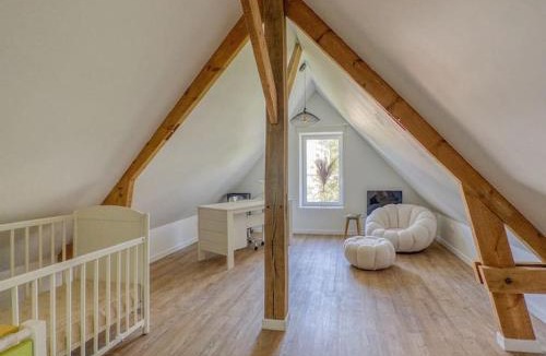 Pierrefonds Villa | Le Lampadaire du Martreuil