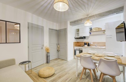 Tours Apartment | Le Langeais Cocon in the heart of Les Halles